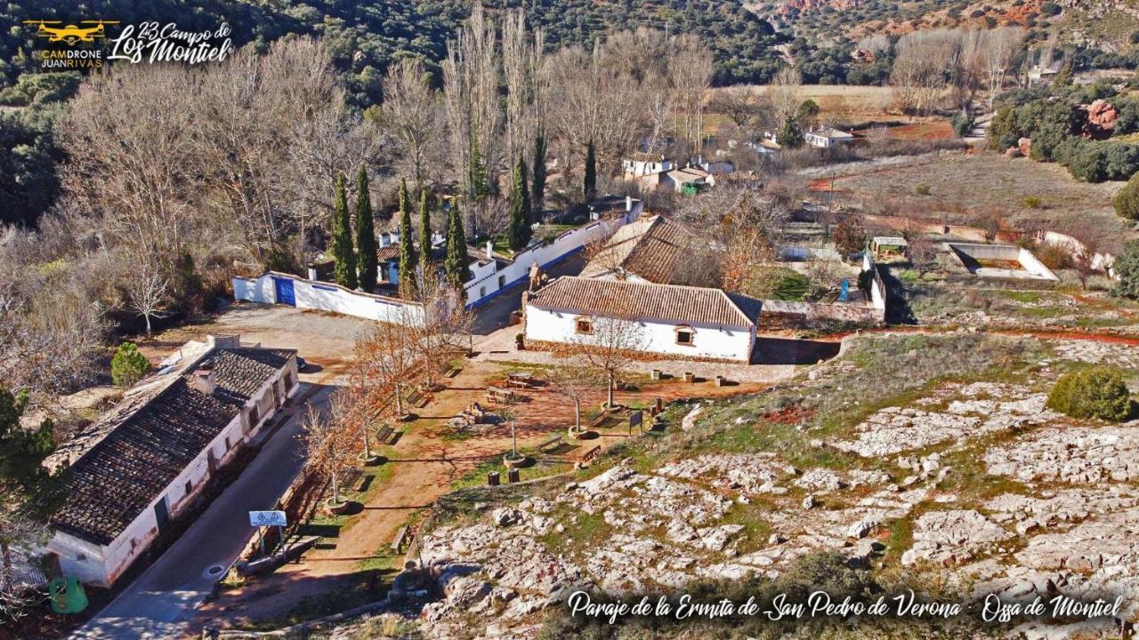 Maison d'hôtes Venta Del Celemin à Ossa de Montiel Extérieur photo